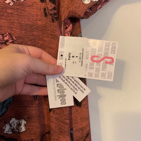 LulaRoe • Small Floral Carly - Picture 4 of 4